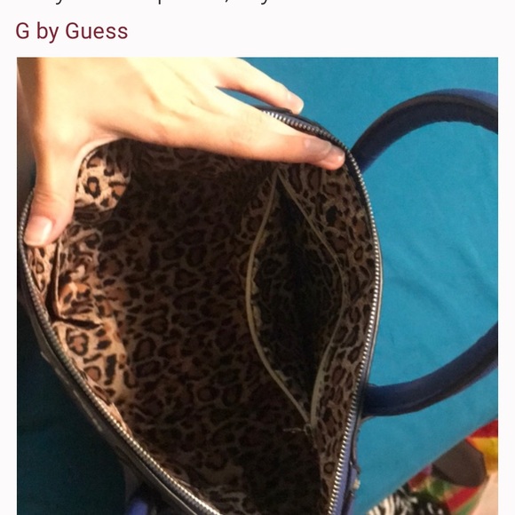 G by Guess purse - Picture 2 of 3